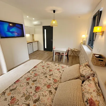Apartmán Demeure Cosy & Table D'hotes A - D'hote Climatisee- La Pause Cadurcienne