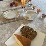Апартаменты Demeure Cosy & Table D'hotes A - D'hotes - La Pause Cadurcienne Каор